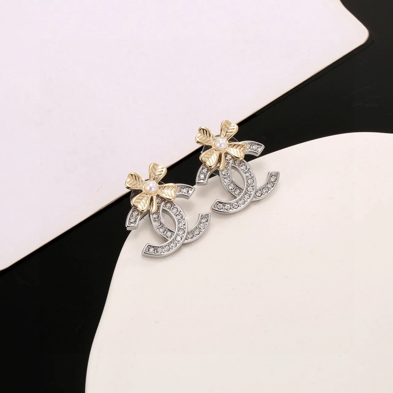TechFriendly Chanel Earrings 3339