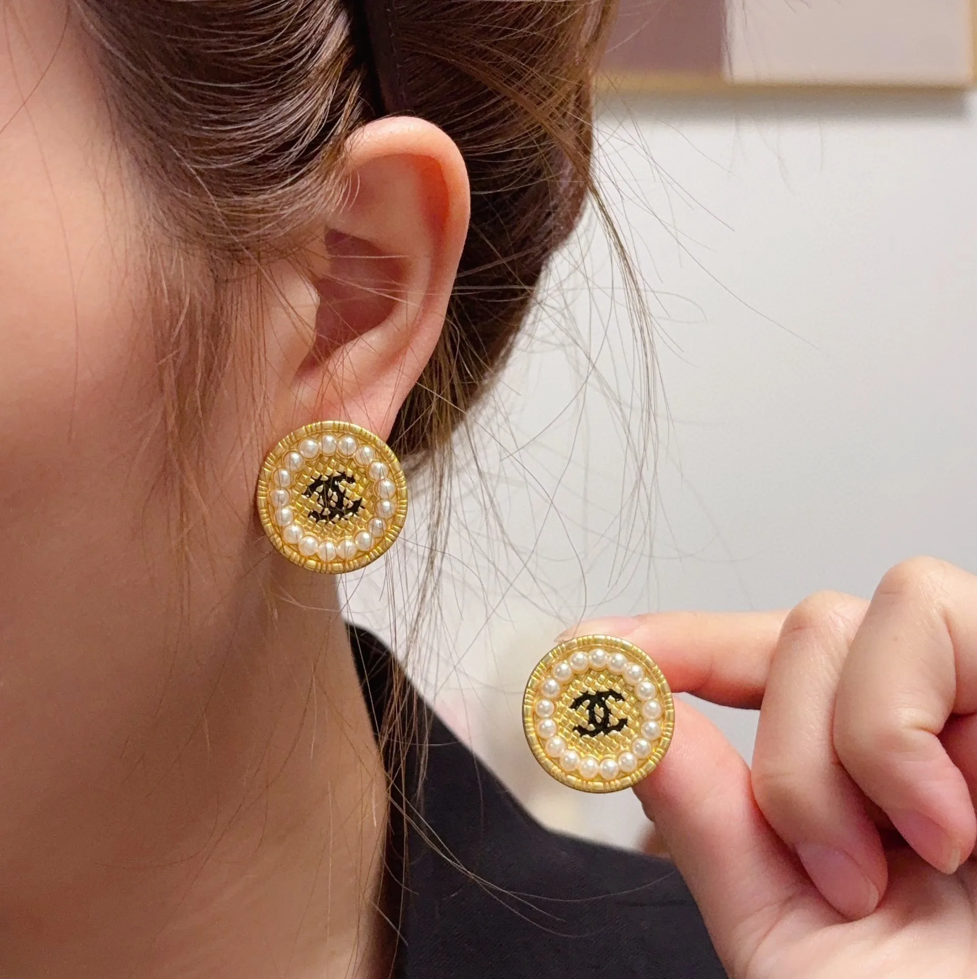 Functional Chanel Earrings 3002