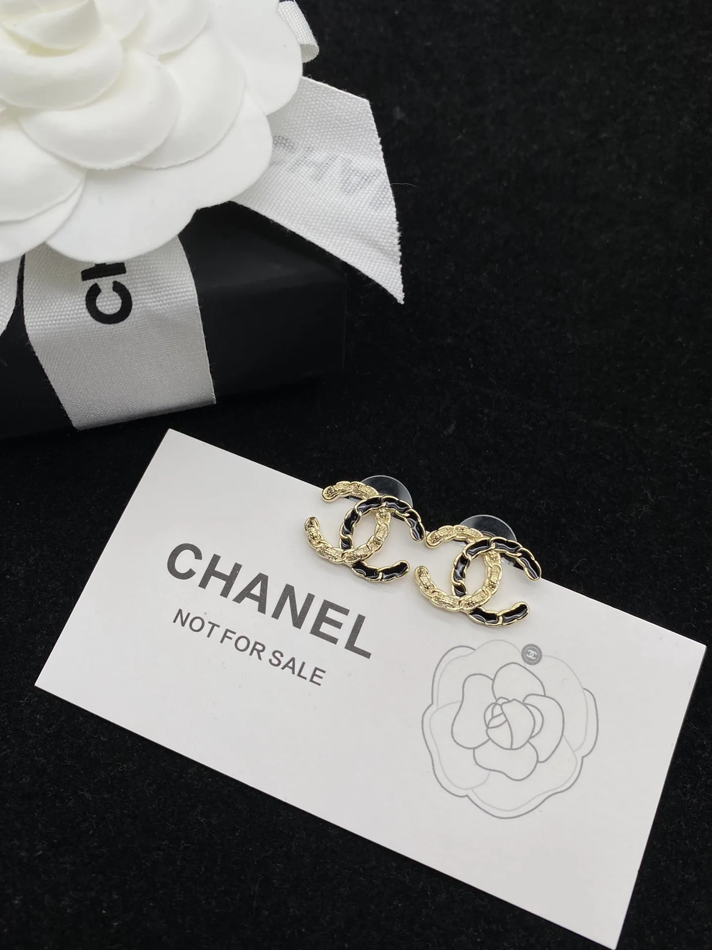 Chanel Earrings Effortless 3067