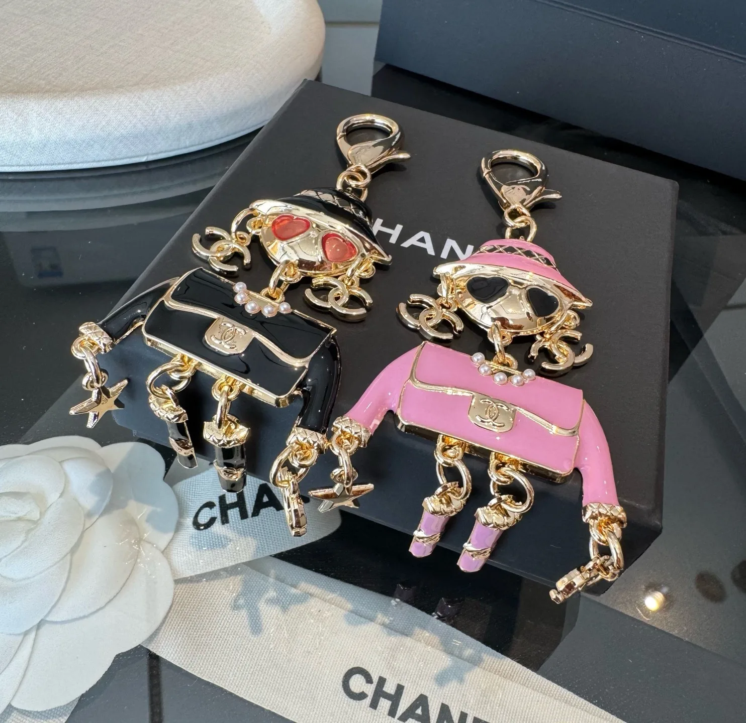 WrinkleFree Chanel Keychain 3514