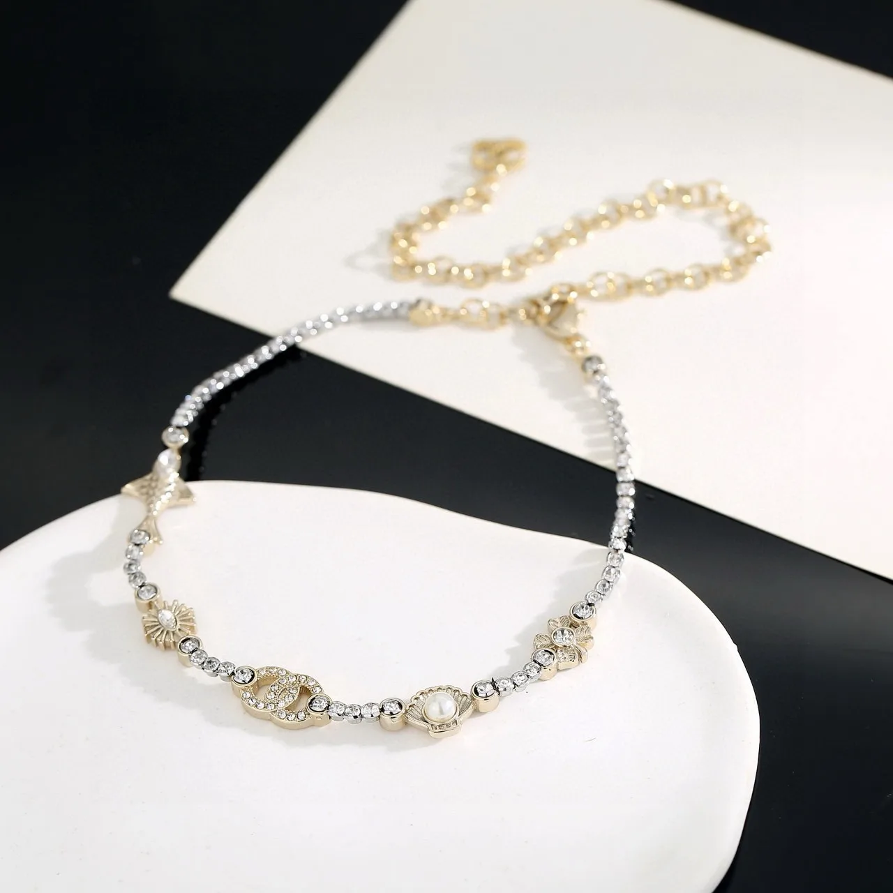 Chanel Necklace Breathable 3558