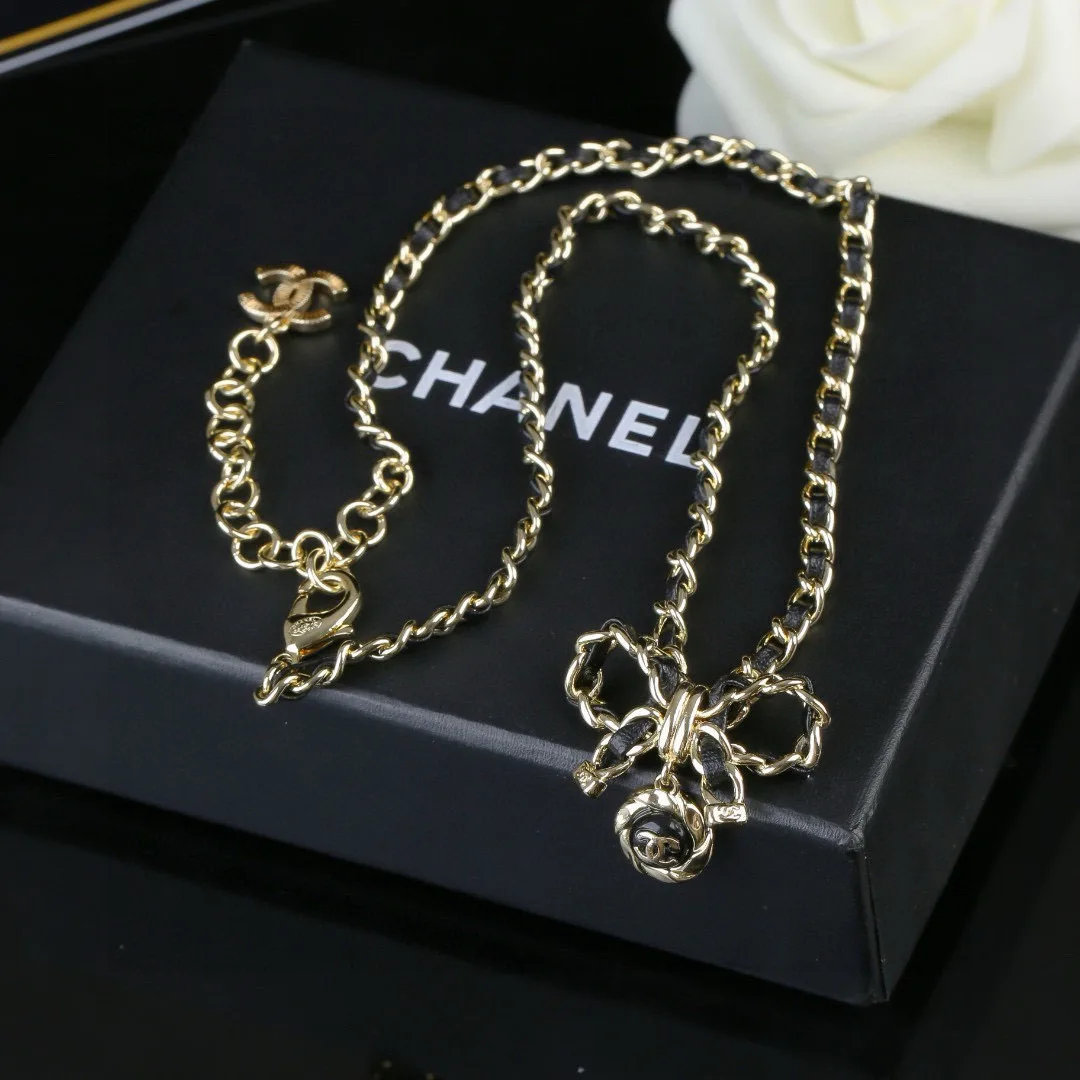 Chanel Necklace EyeCatching 3589