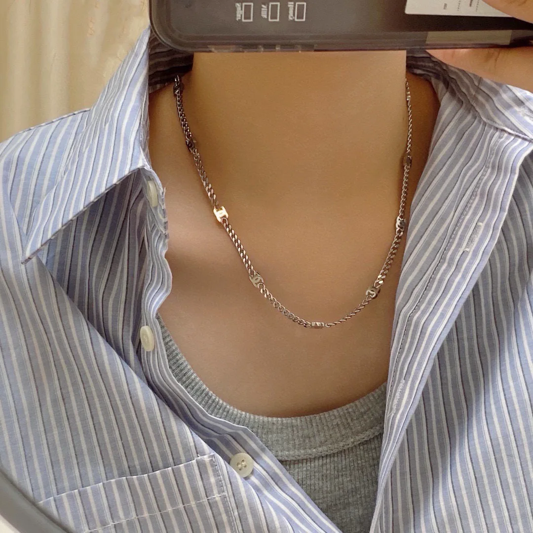 EyeCatching Chanel Necklace 3598