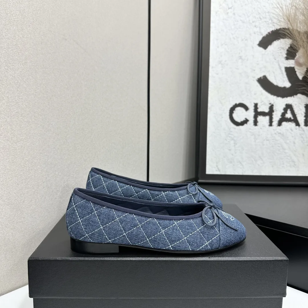UrbanChic Chanel Sandals 3669
