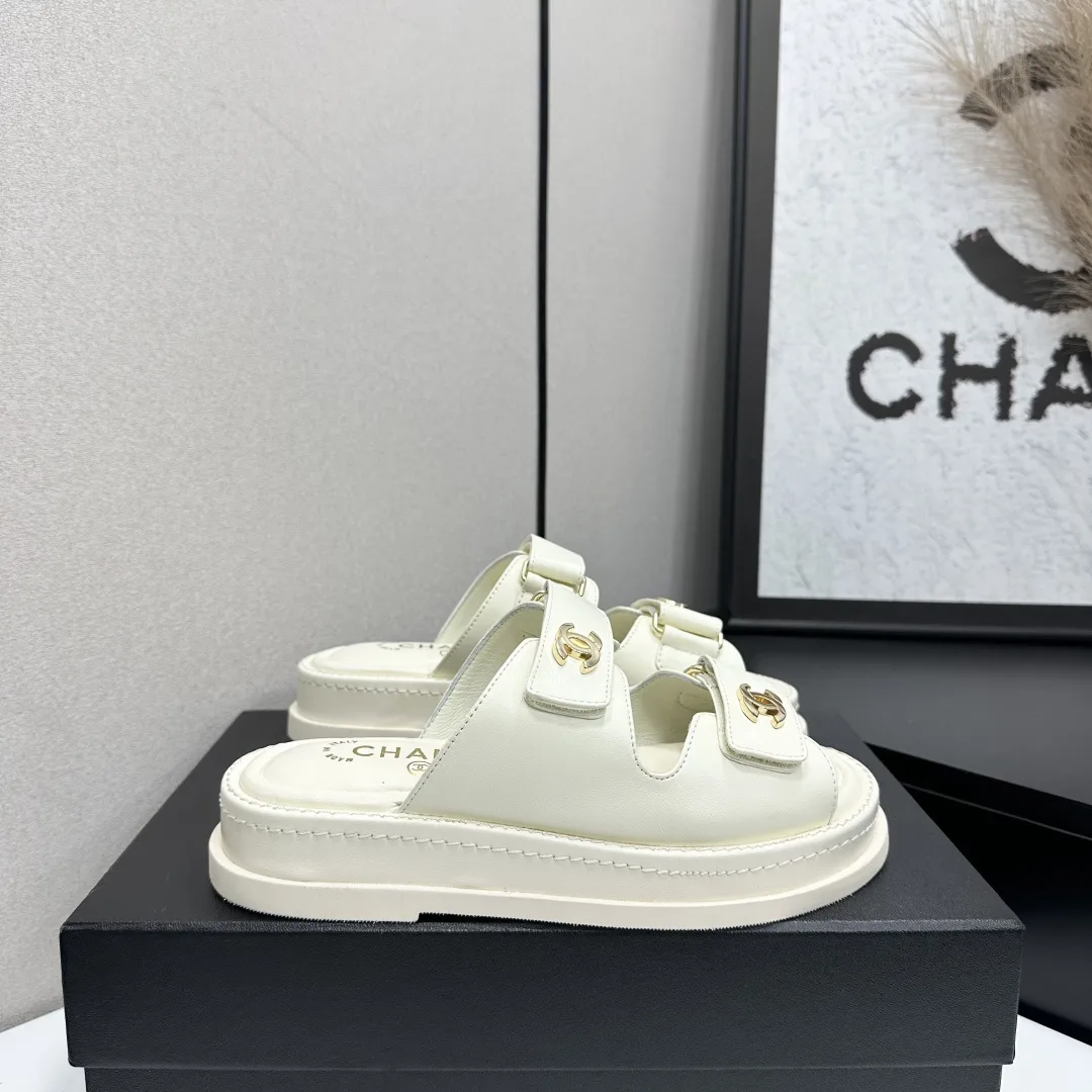 Chanel Sandals Compact 3672