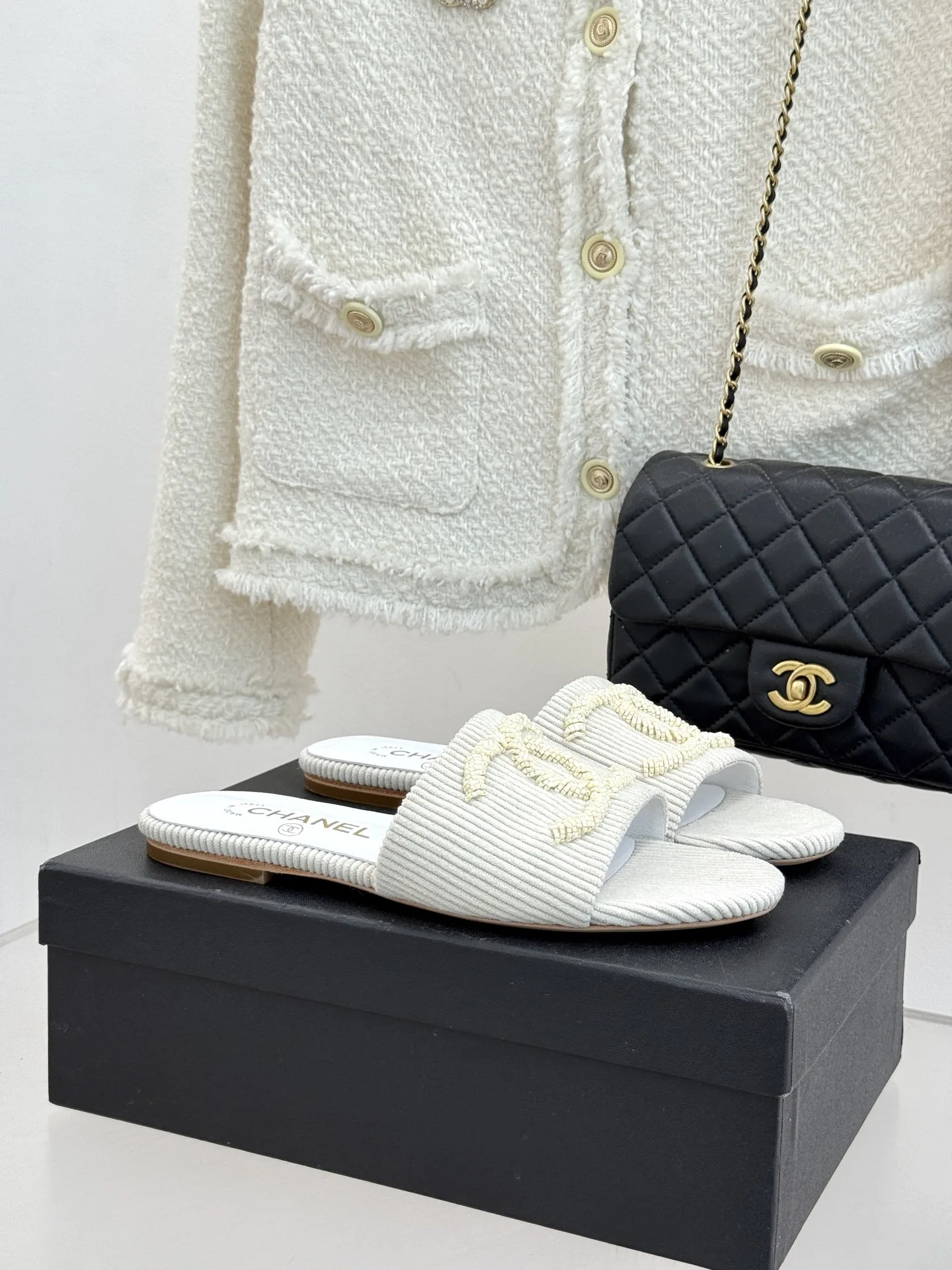 Durable Chanel Shorts 3696