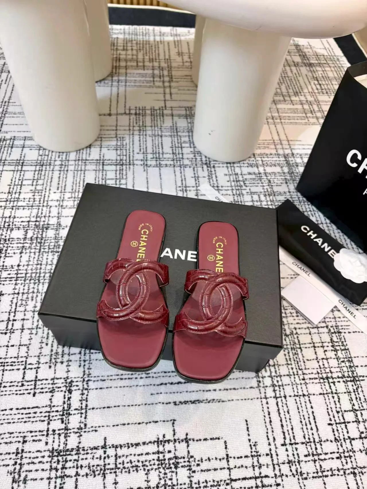 Chanel Slippers Chic 3720