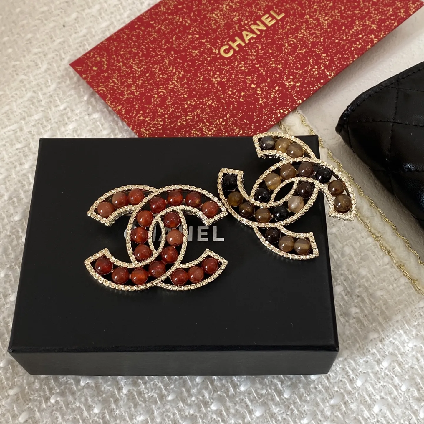 WellDesigned Chanel Suit 3765