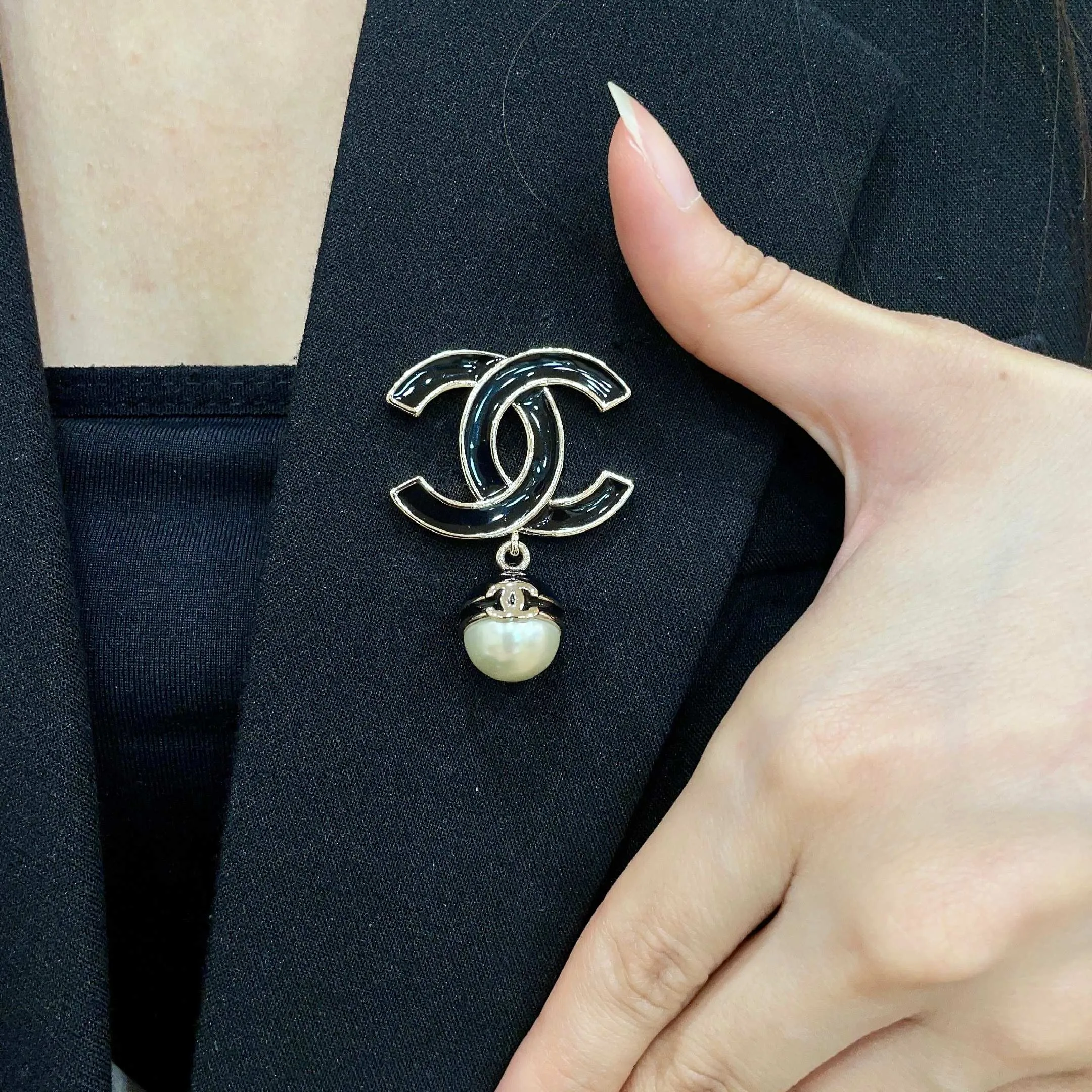 Seasonal Chanel Suit 3774
