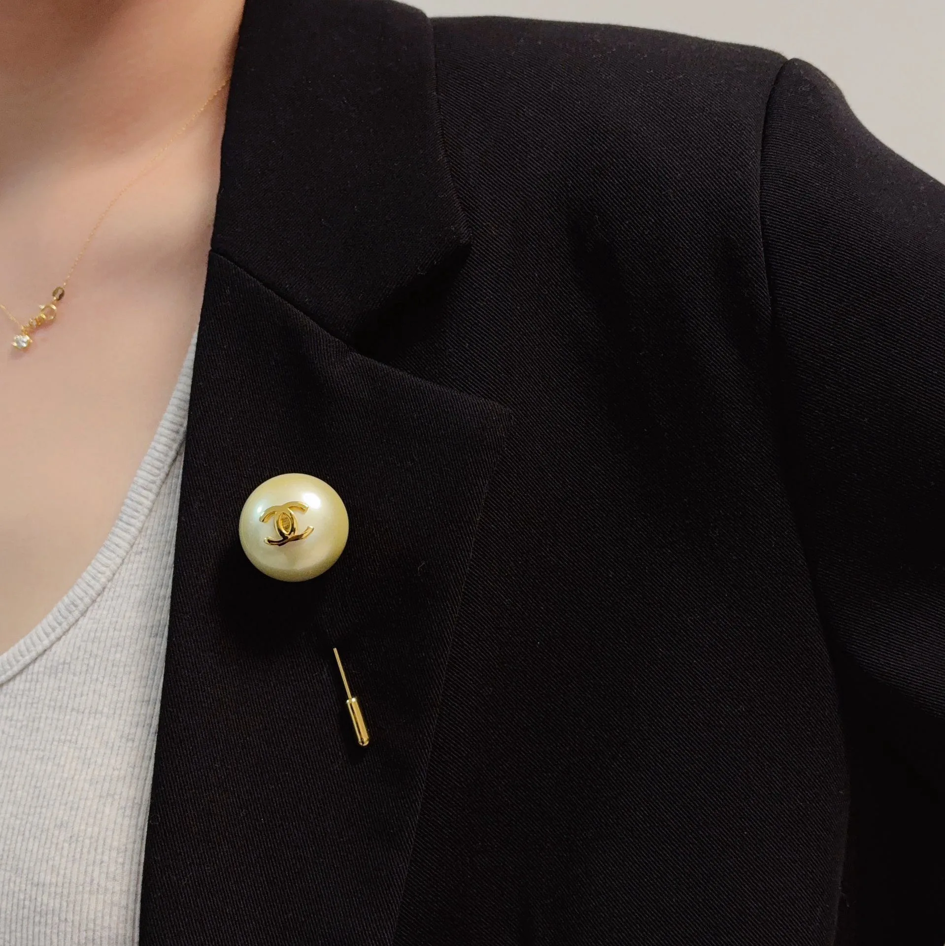 Neat Chanel Suit 3757
