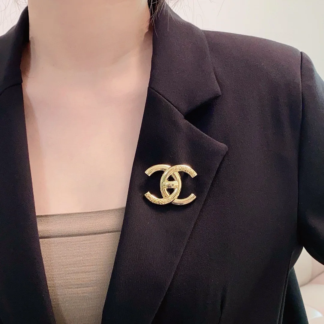 Chanel Suit Youthful 3770