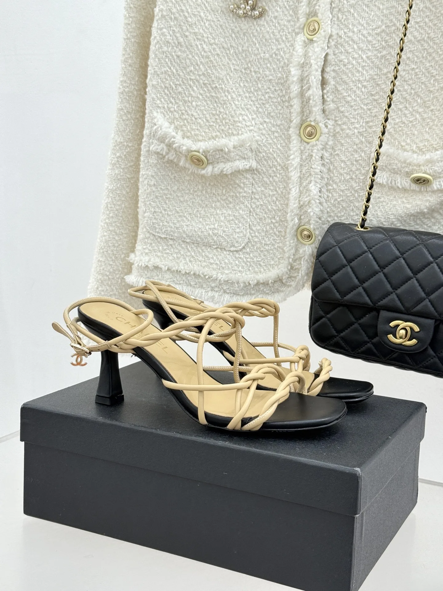 TechFriendly Chanel Suit 3760