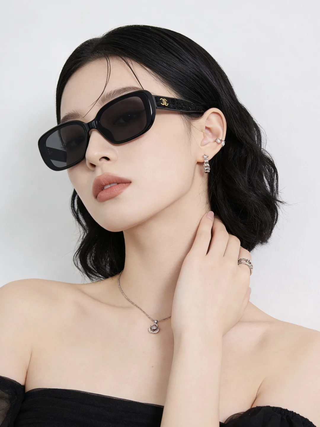 WellDesigned Chanel Sunglasses 3835