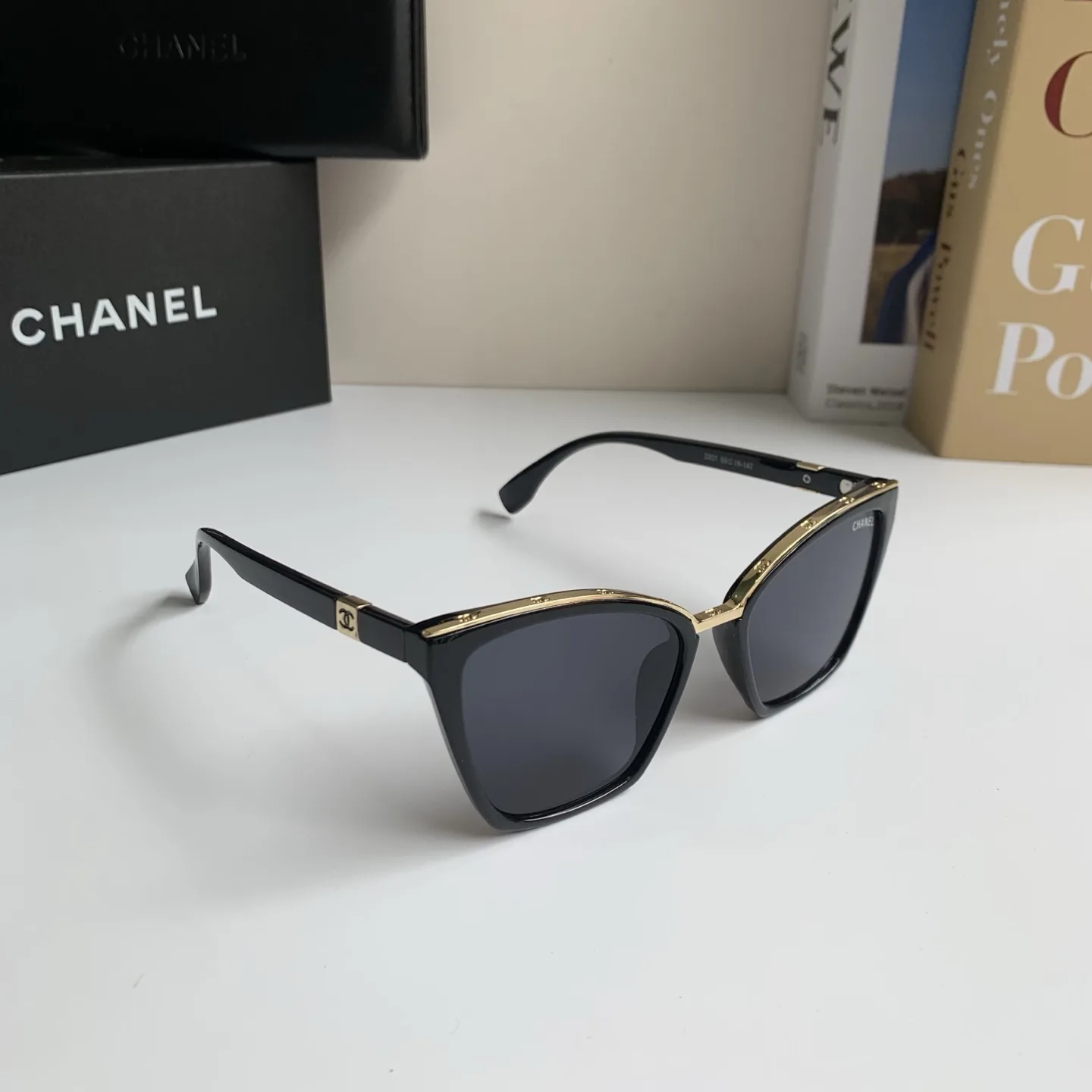 Unique Chanel Sunglasses 3829