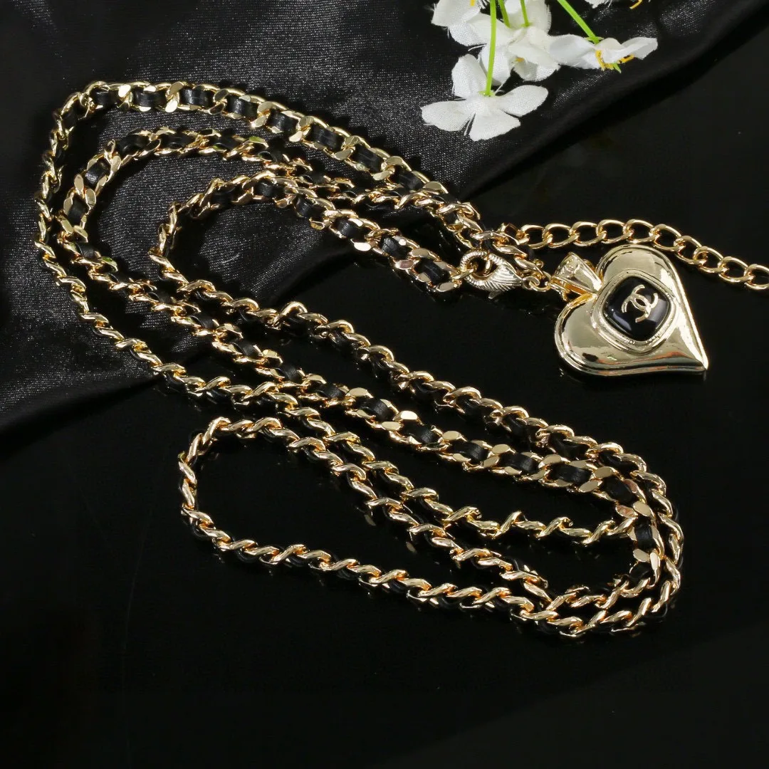 Seasonal Chanel Waist Chain 3918