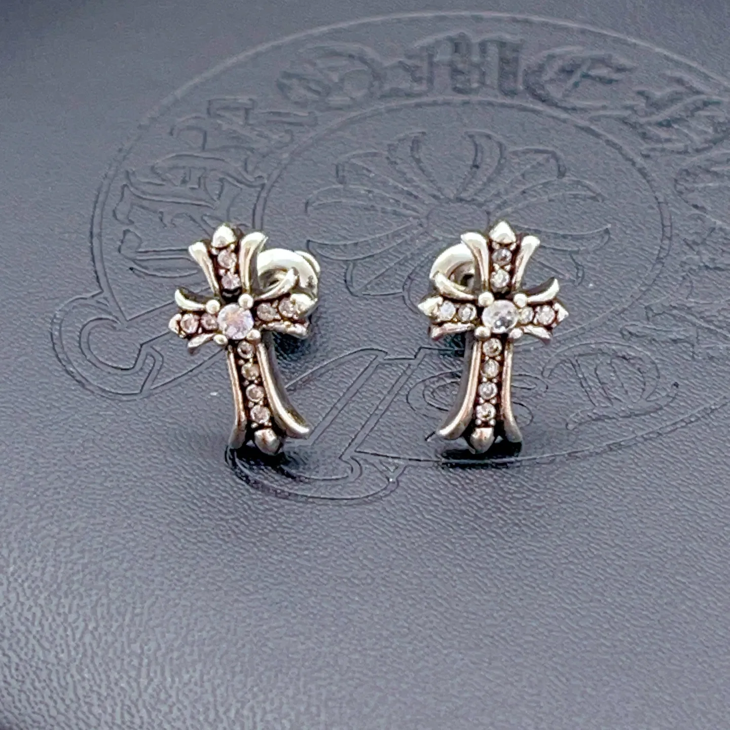 Bright Chrome Hearts Earrings 2489