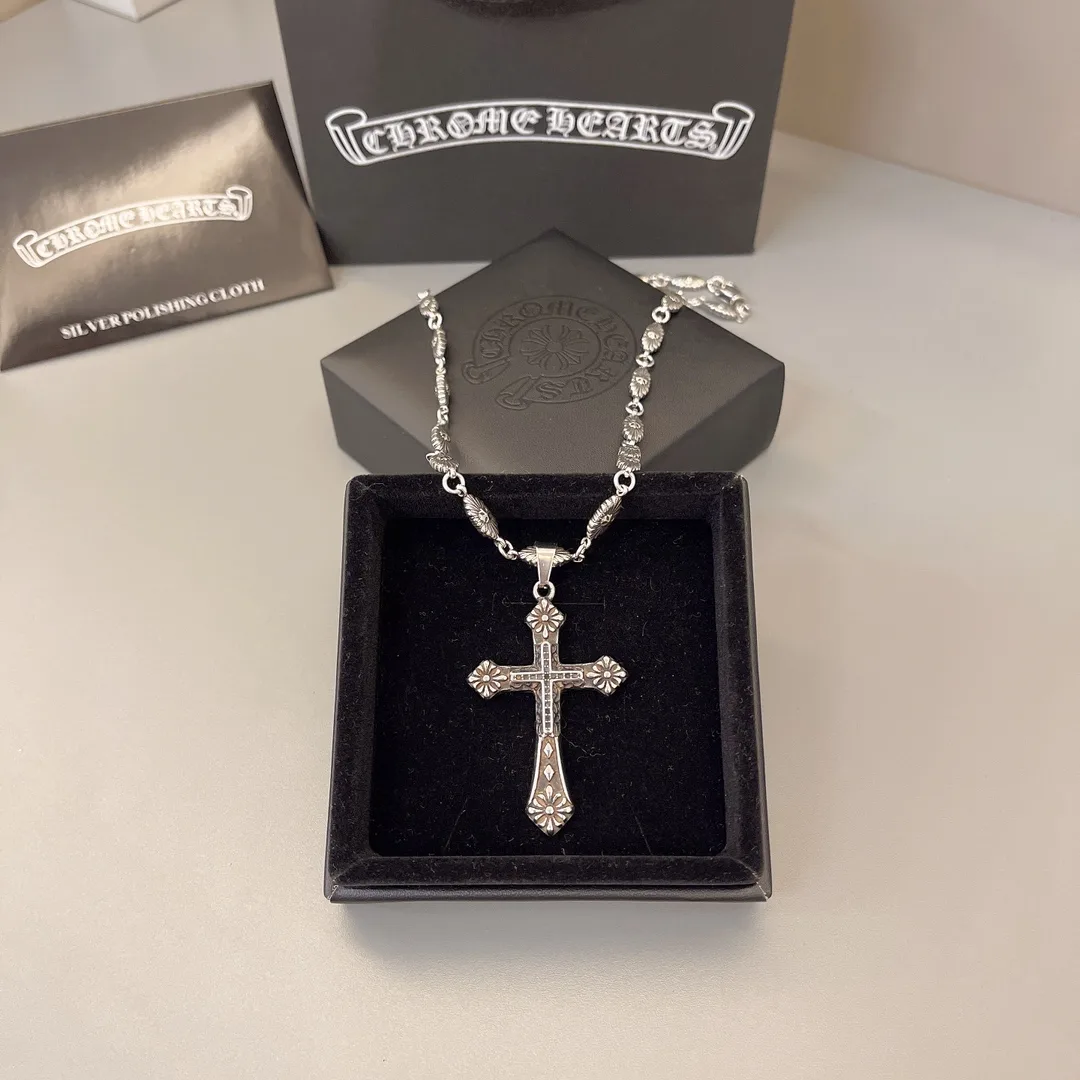 Functional Chrome Hearts Necklace 1797