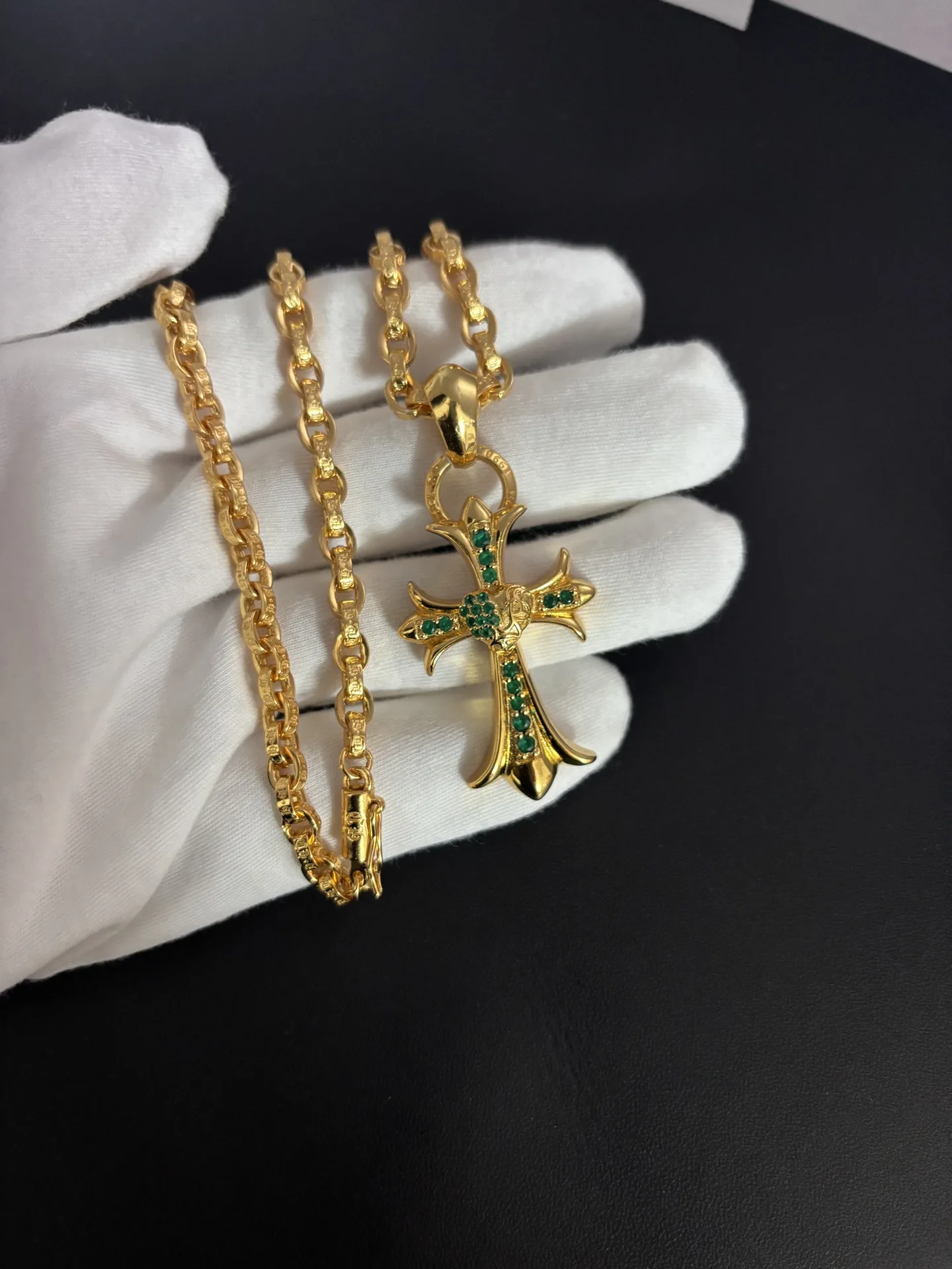 Trendsetting Chrome Hearts Necklace 1789