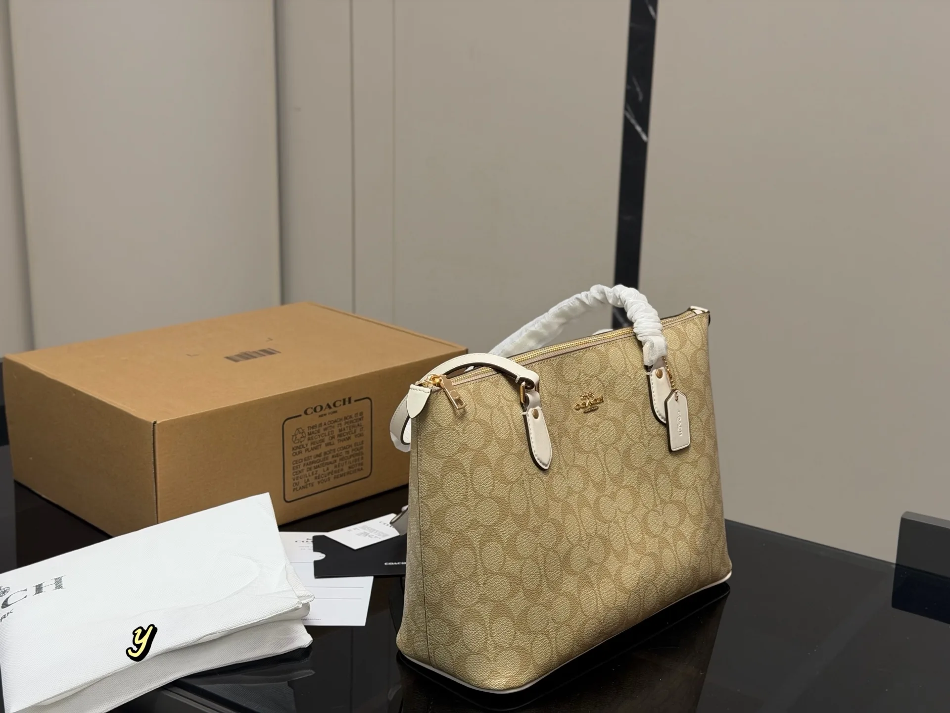 Tailored Coach Shopping Bags 7058