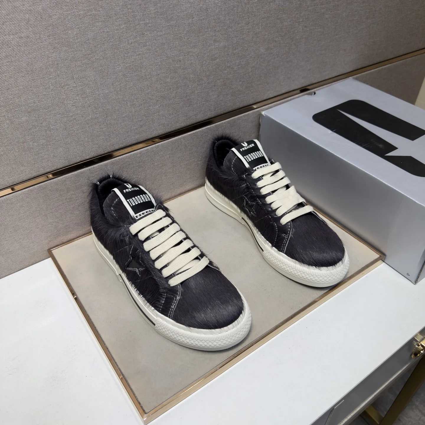 FreshLook Converse  Shoes 7724