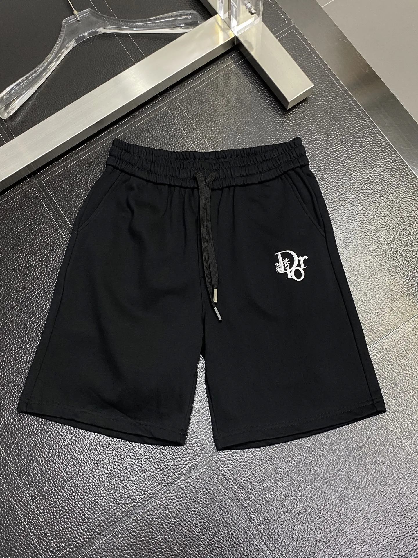 Dior Shorts Unisex 3981