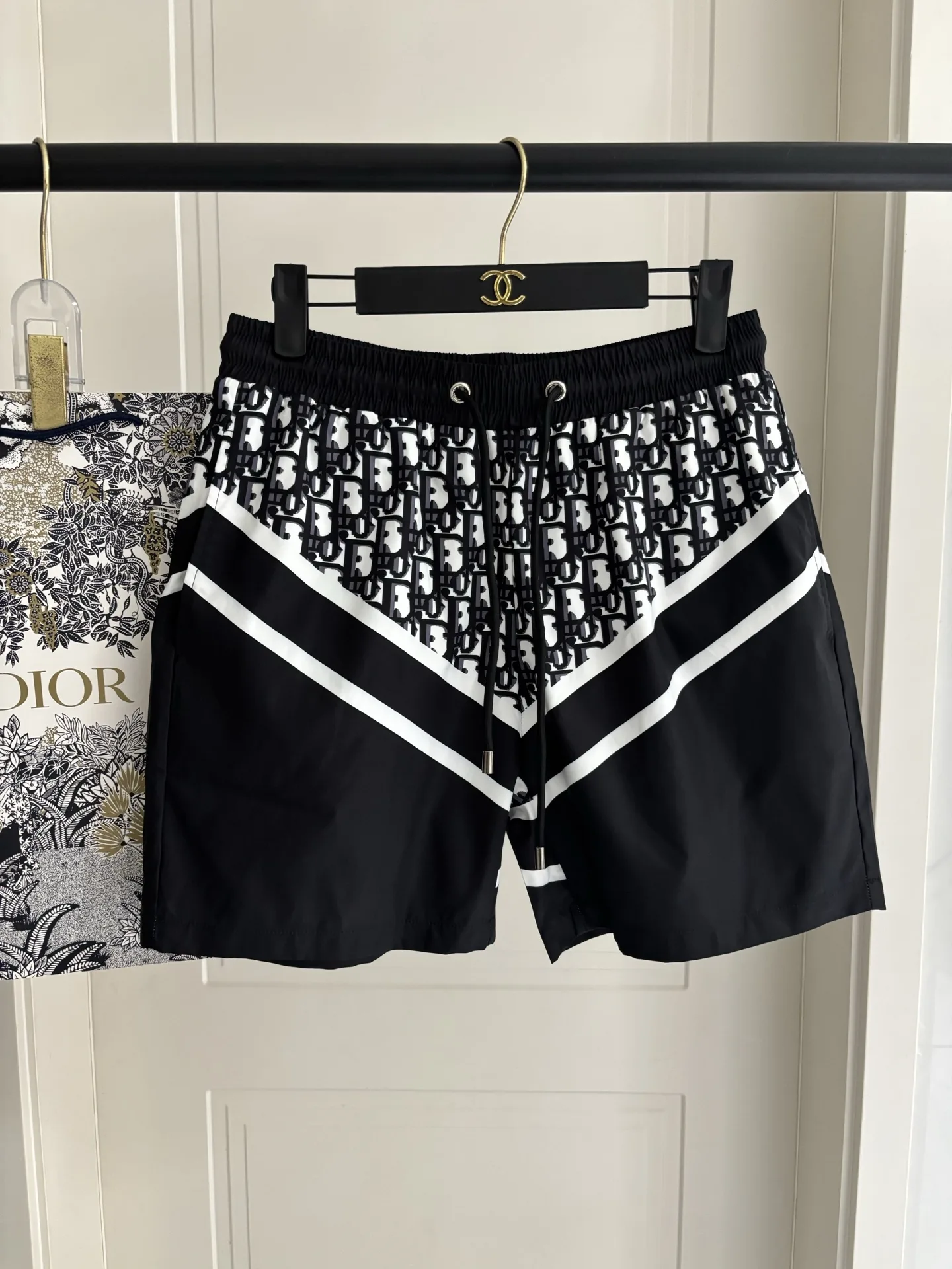 Dior Shorts GoAnywhere 3975