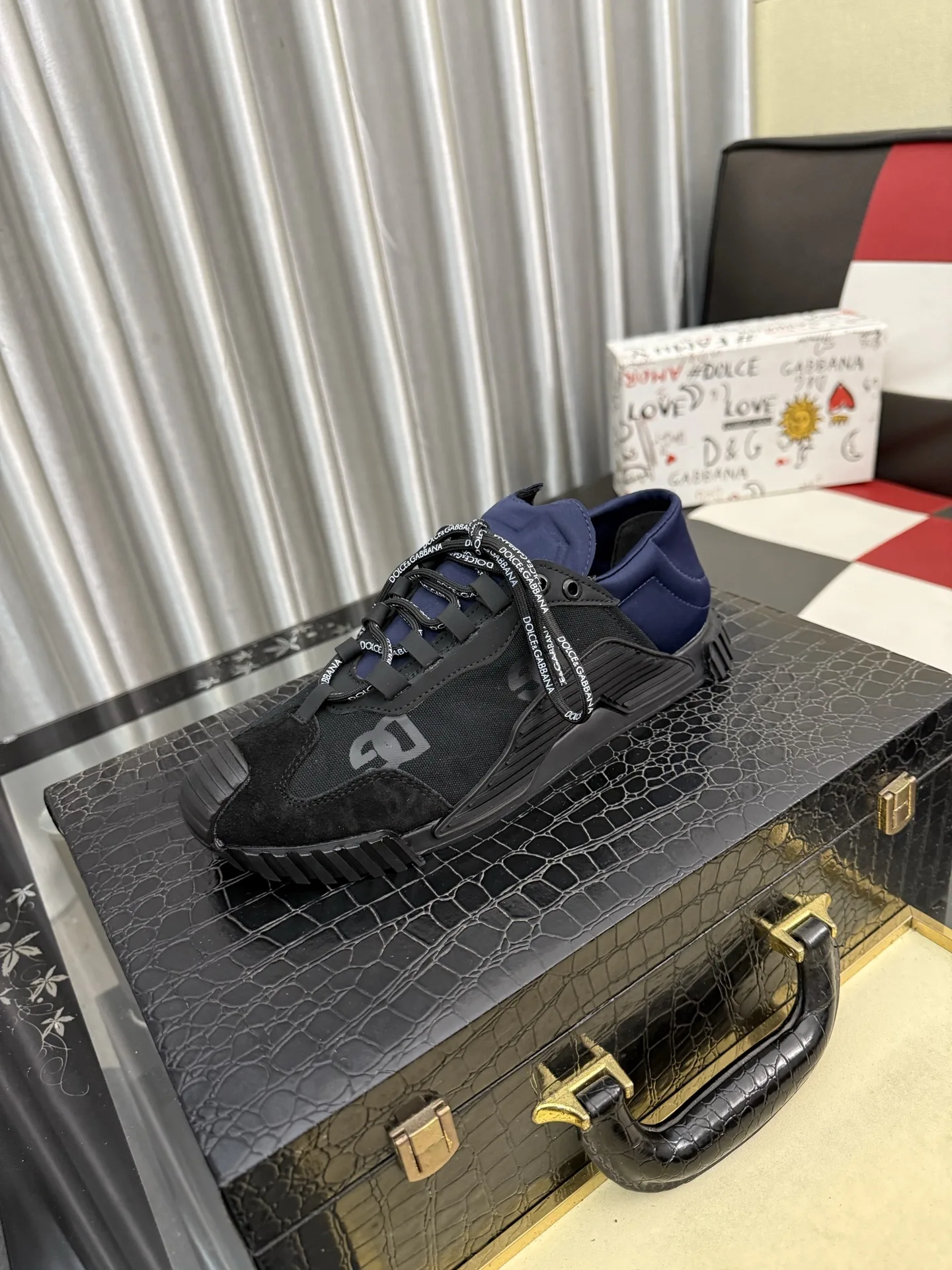 Dolce & Gabbana  Shoes Practical 6886