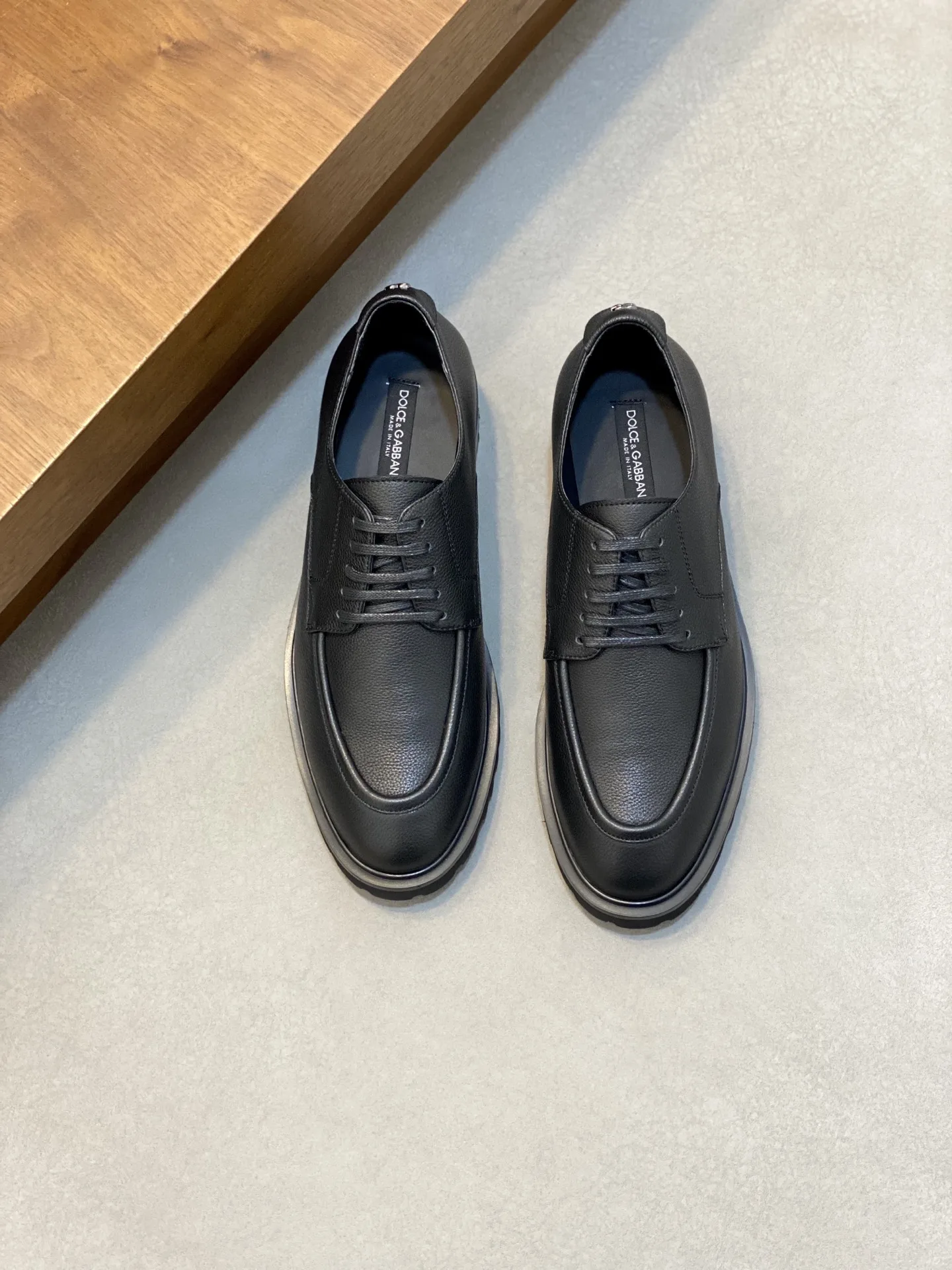 Dolce & Gabbana  Shoes Compact 6888