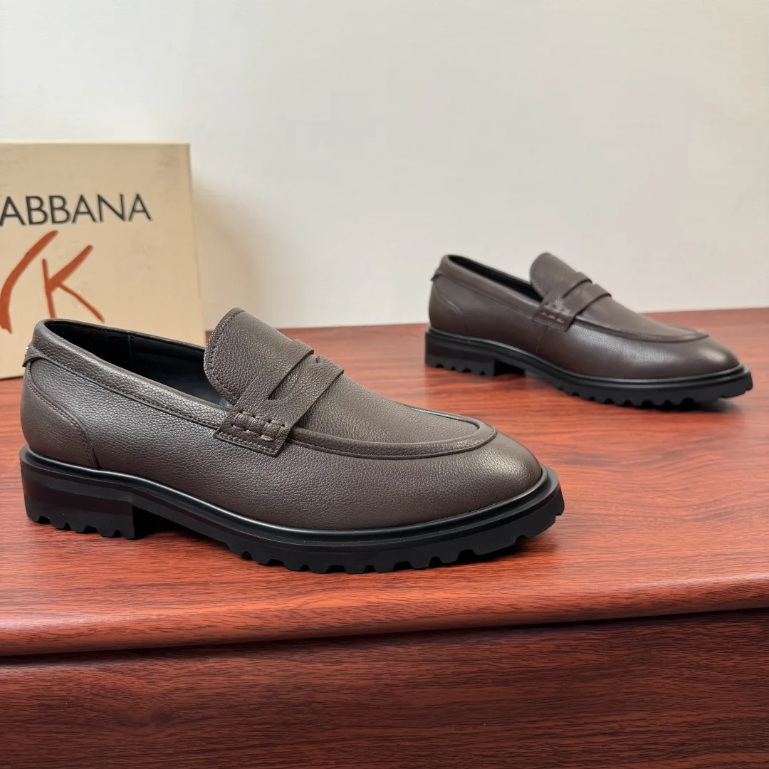 Attractive Dolce & Gabbana Formal Wear 6893