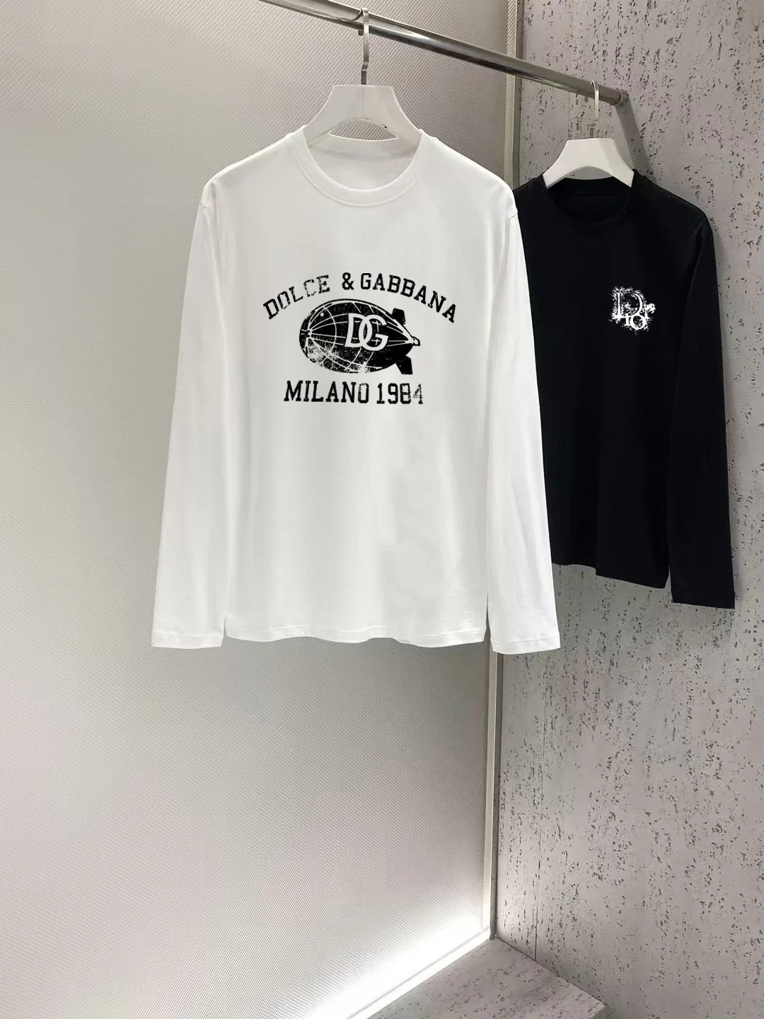 Stylish Dolce & Gabbana Long Sleeves 6907