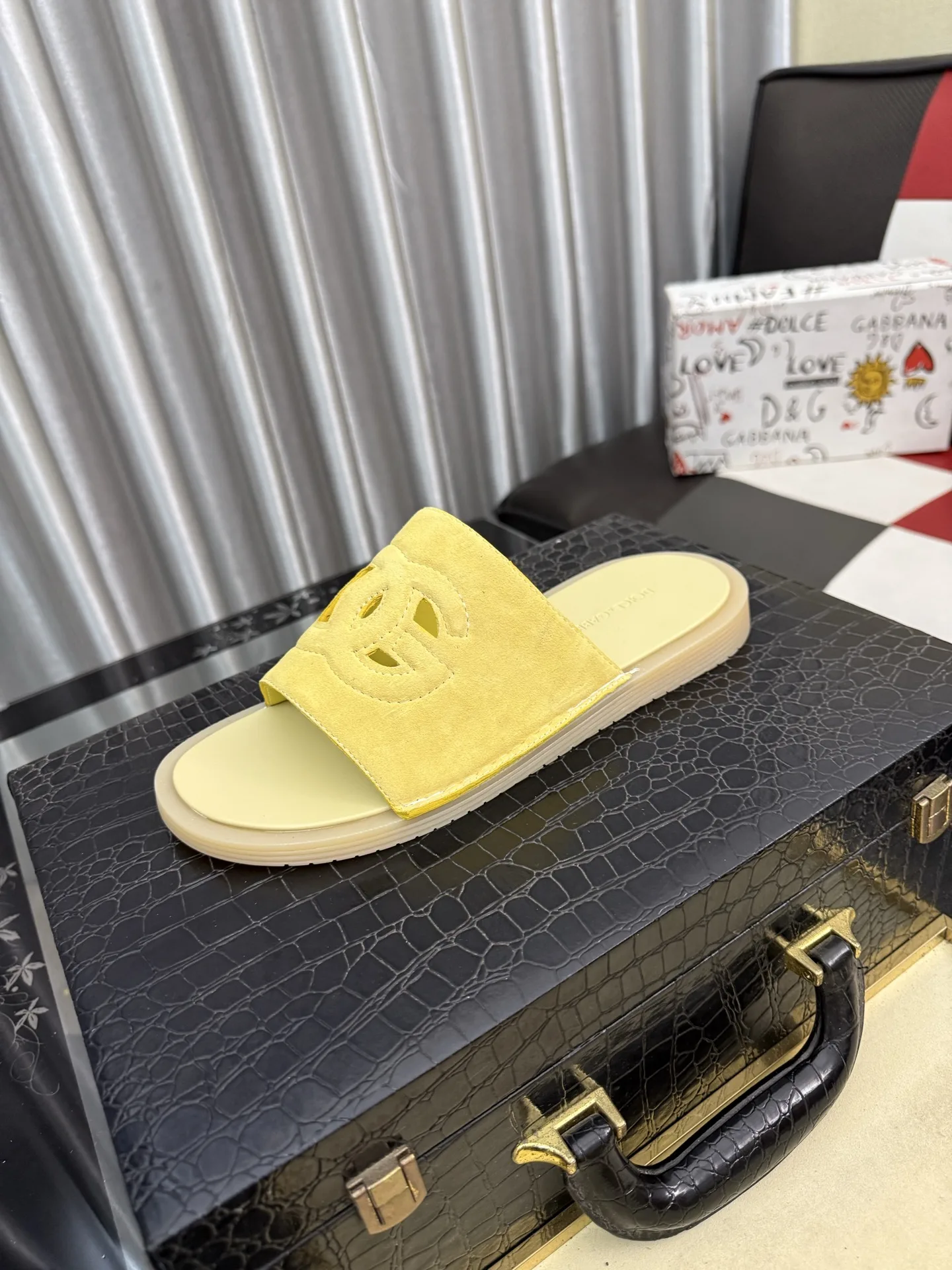 Dolce & Gabbana Slippers Cozy 6925