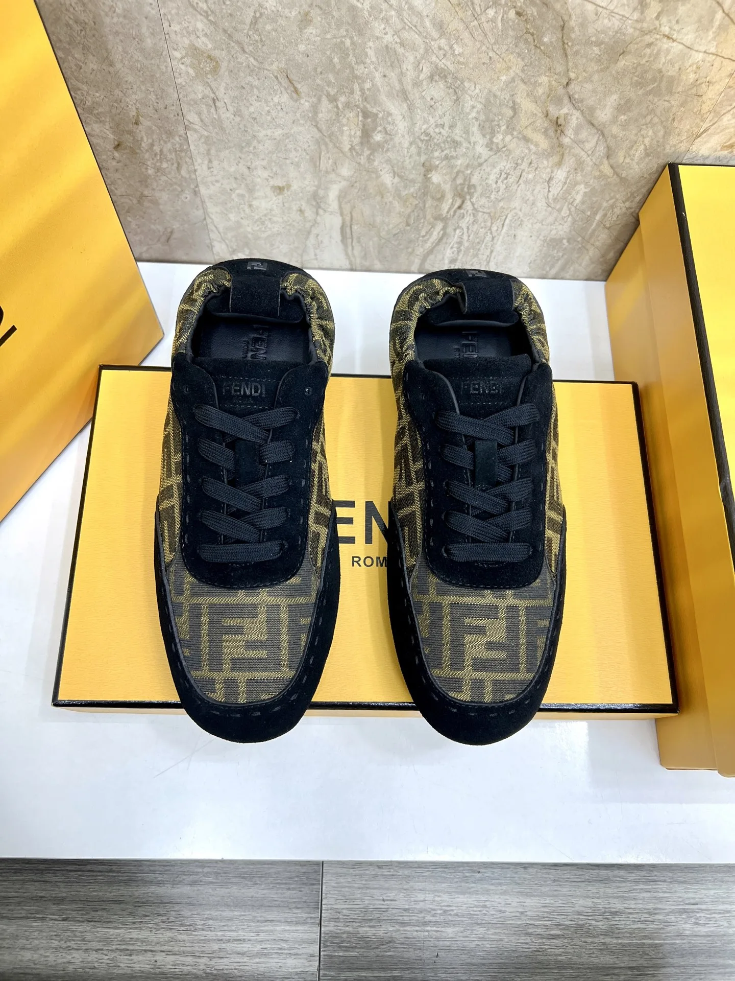 Cozy Fendi  Shoes 4734