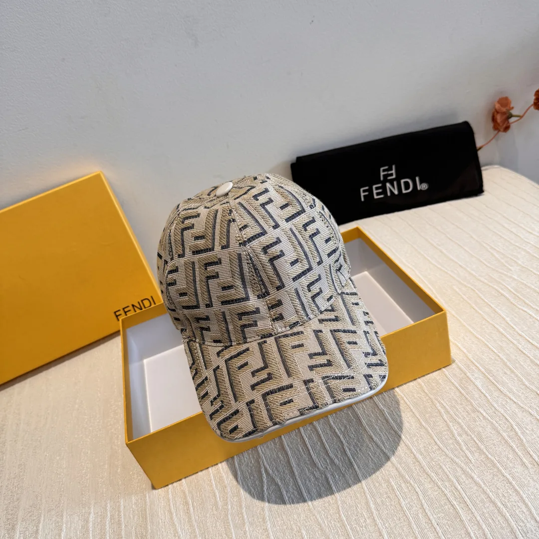 Snug Fendi Cloth Bag 4735