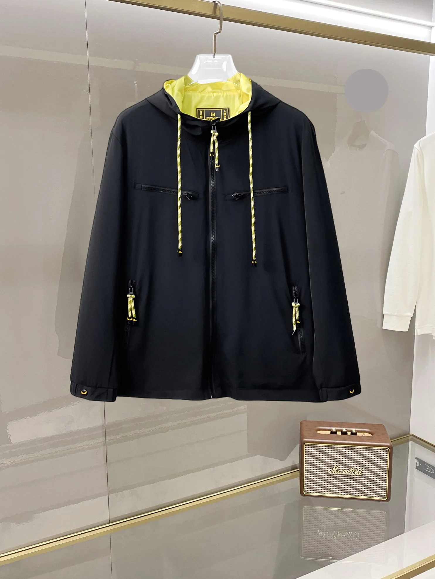 Fendi Coat Elegant 4750