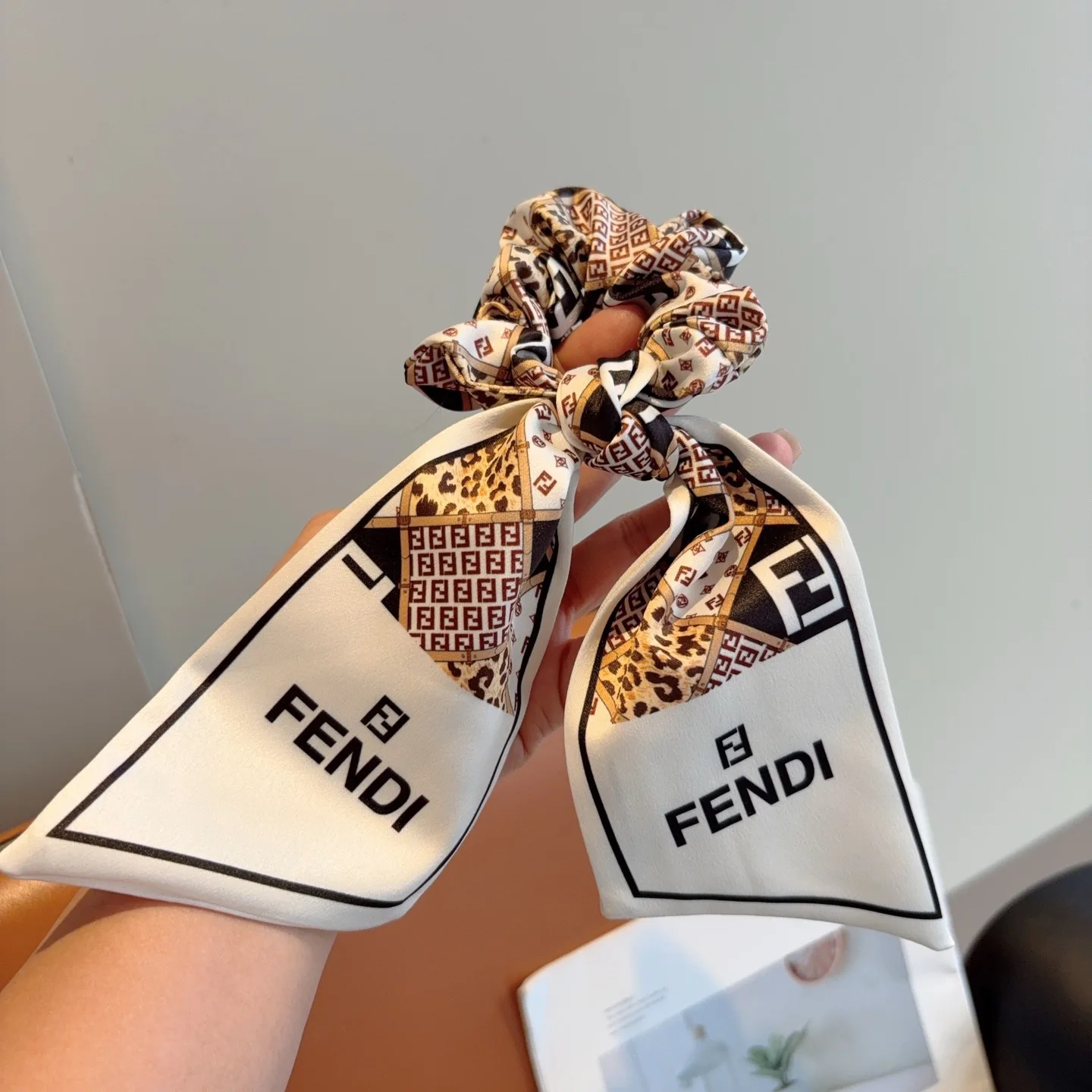 Fendi Hair Tie TimelessDesign 4762