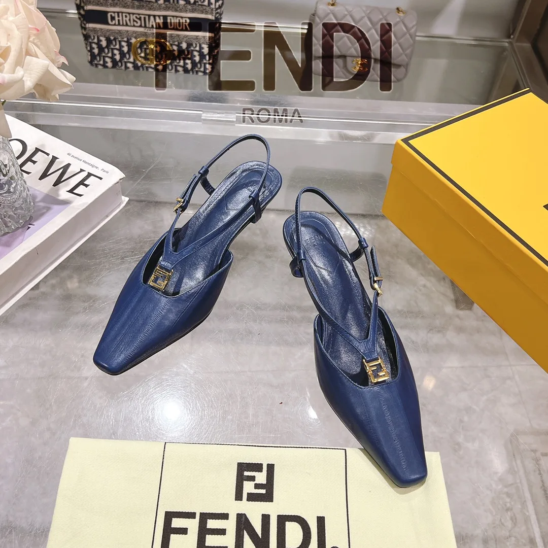 Casual Fendi High Heel 4769