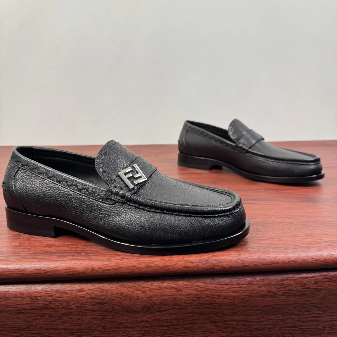 SportInspired Fendi Leather Shoes 4789
