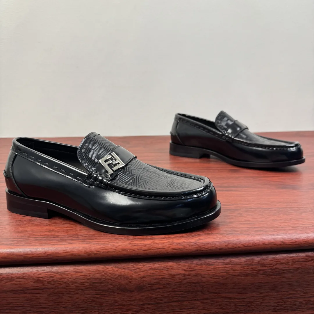 Fendi Leather Shoes Casual 4790