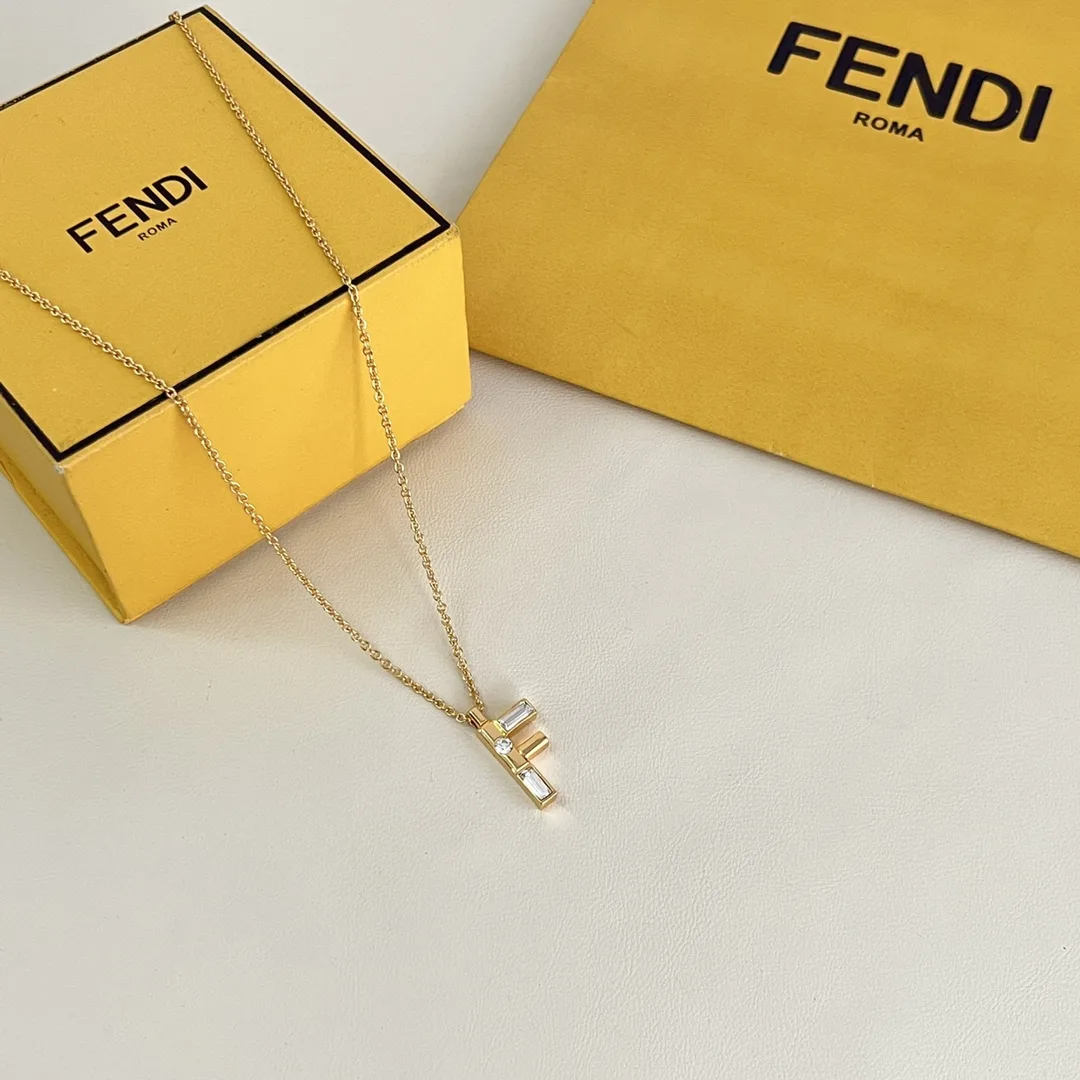 Cozy Fendi Necklace 4801