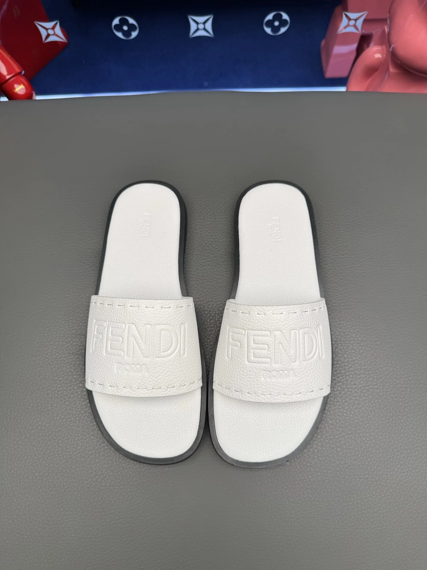 MoistureWicking Fendi Sandals 4813