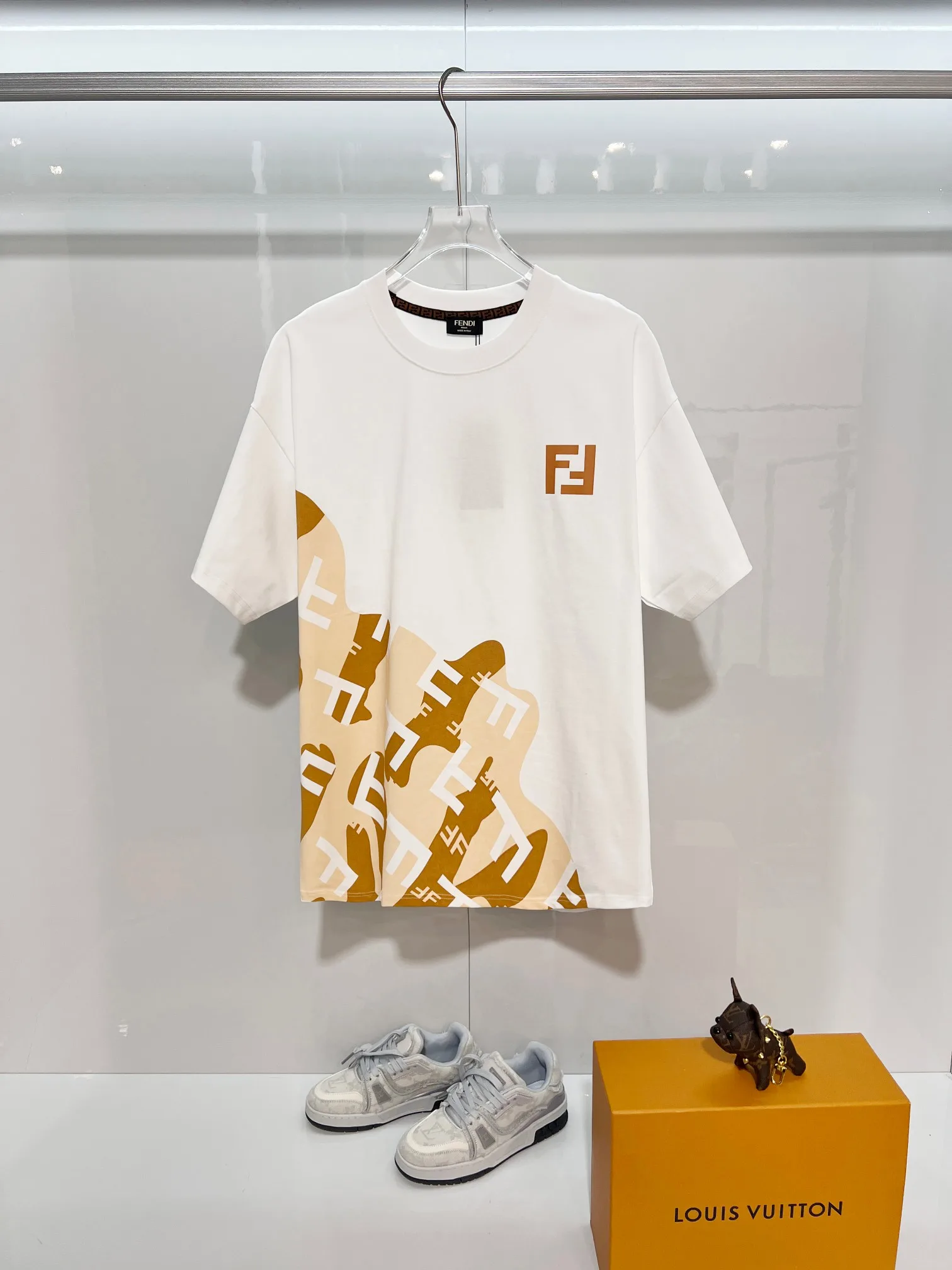 Fendi Short Sleeves Sophisticated 4892