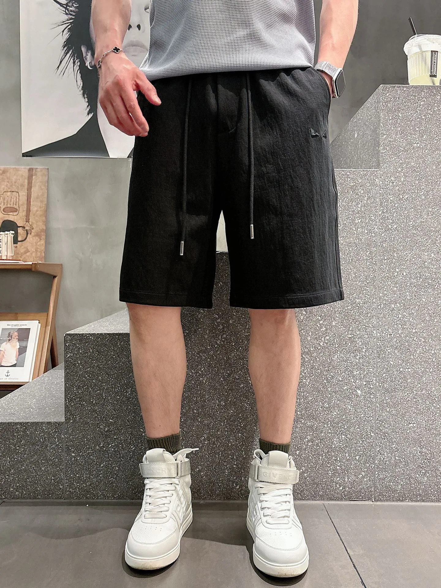 Fendi Shorts Compact 4911