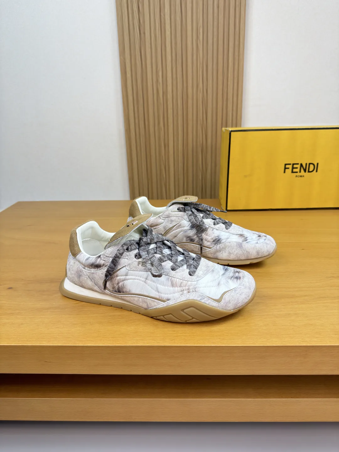 Fendi Sneakers FastDry 4948