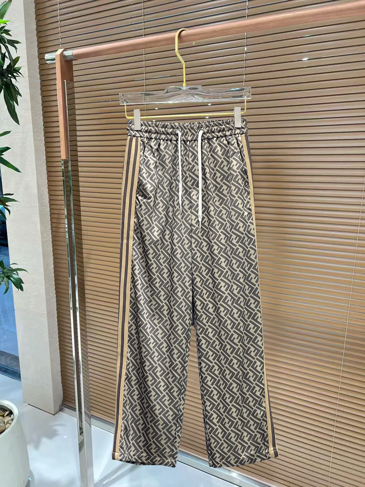SmoothTexture Fendi Trousers 4982