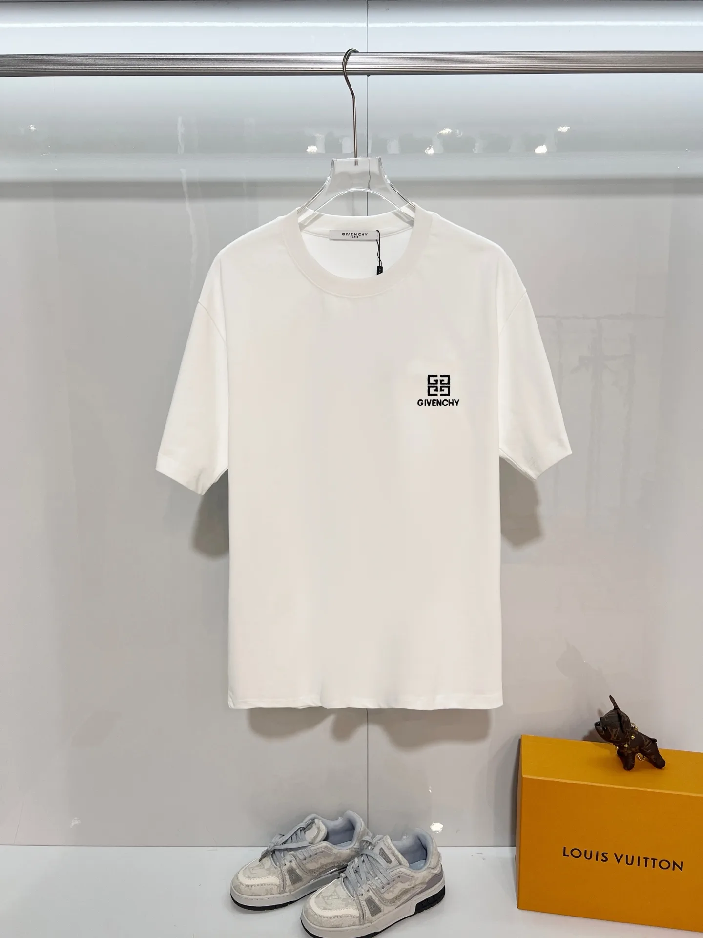 Efficient Givenchy Short Sleeves 6575
