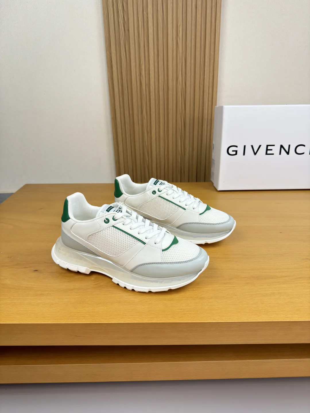 Unique Givenchy Sneakers 6596