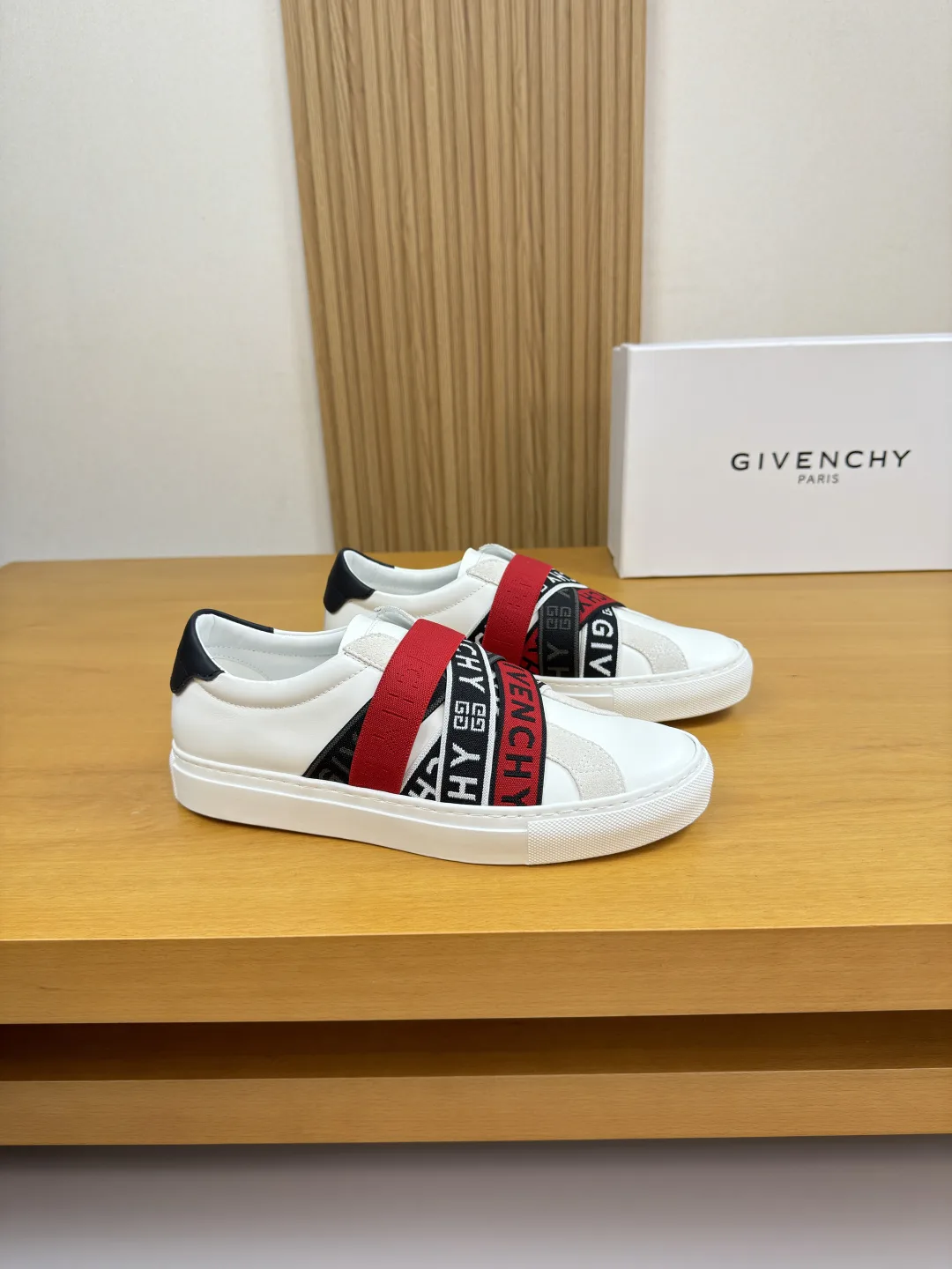 SportInspired Givenchy Sneakers 6589