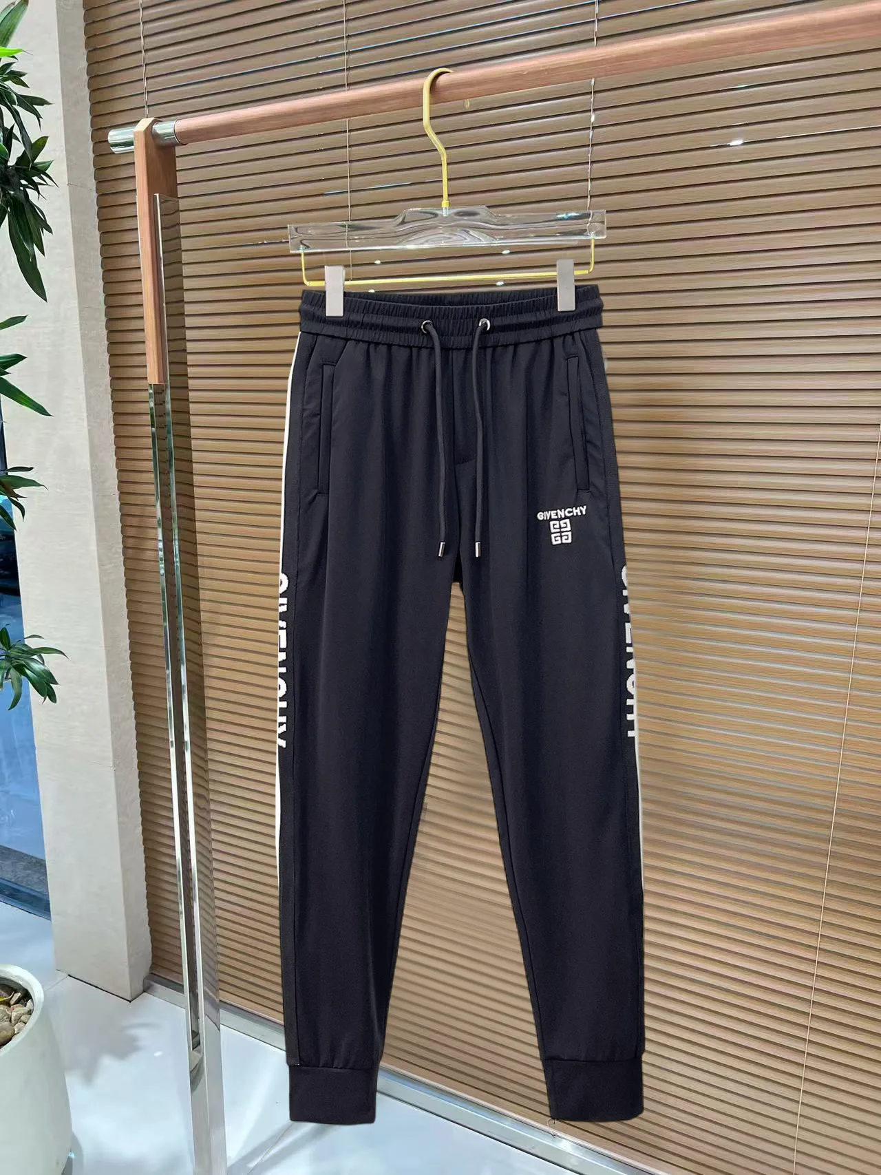 Givenchy Trousers OdorResistant 6606