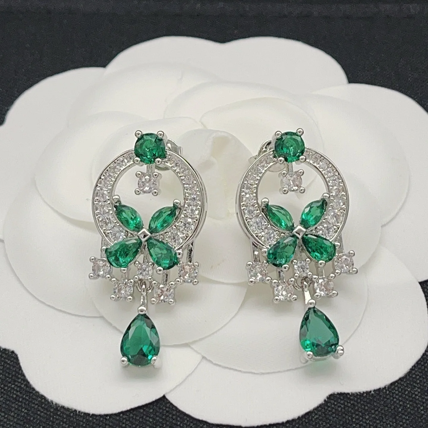 Breathable Graff Earrings 7139