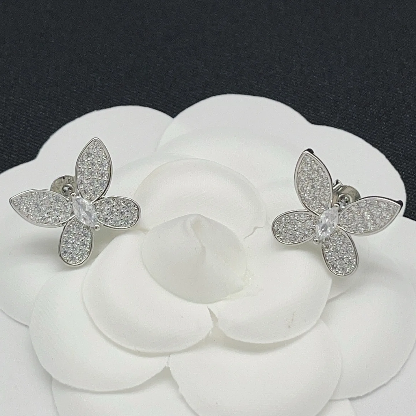 Graff Earrings EasyMatch 7128